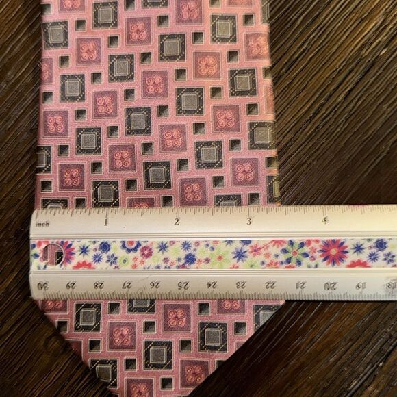 Ermenegildo Zegna Pinkish Rose Silk Tie - Picture 5 of 5